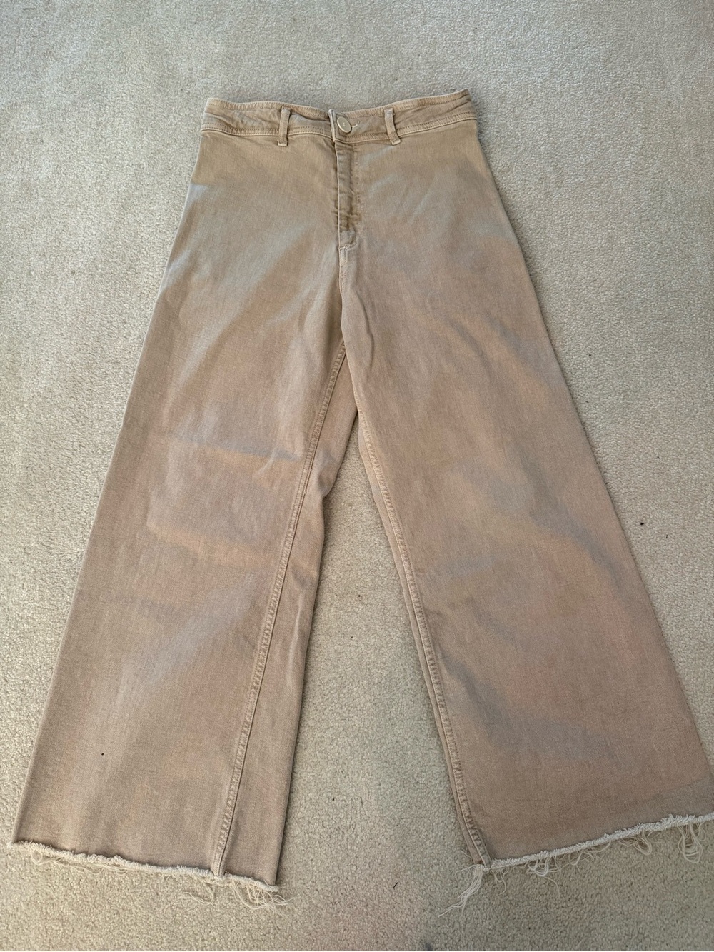 Zara Wide Leg Cropped Jeans in Beige